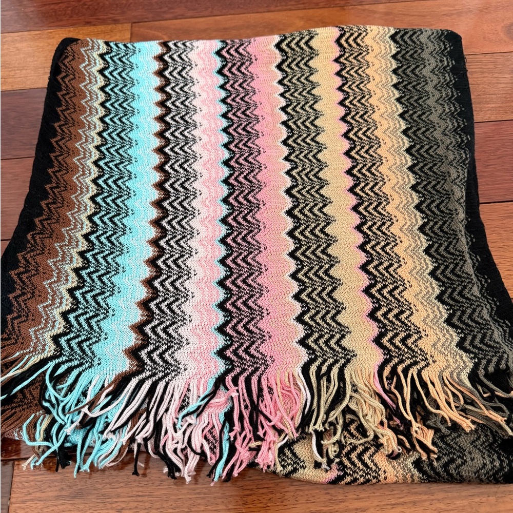 NWOT Missoni Multicolor Zigzag scarf